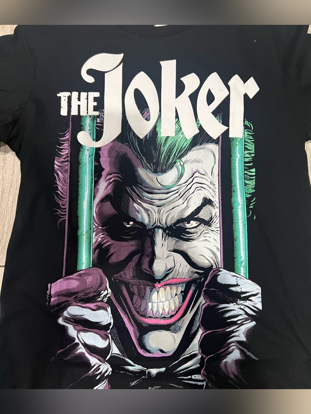 Batman The Joker T-Shirt Men’s S Black DC Comics Graphic NWT